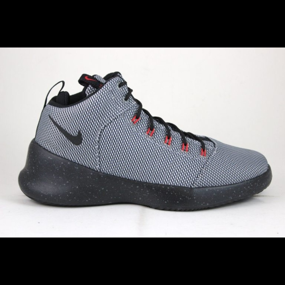 Nike Hyperfr3sh hyperfresh wolf gray size 4Y